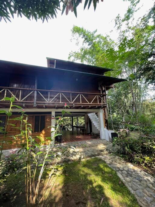 Caoni Riverside Lodge プエルト・キト エクステリア 写真